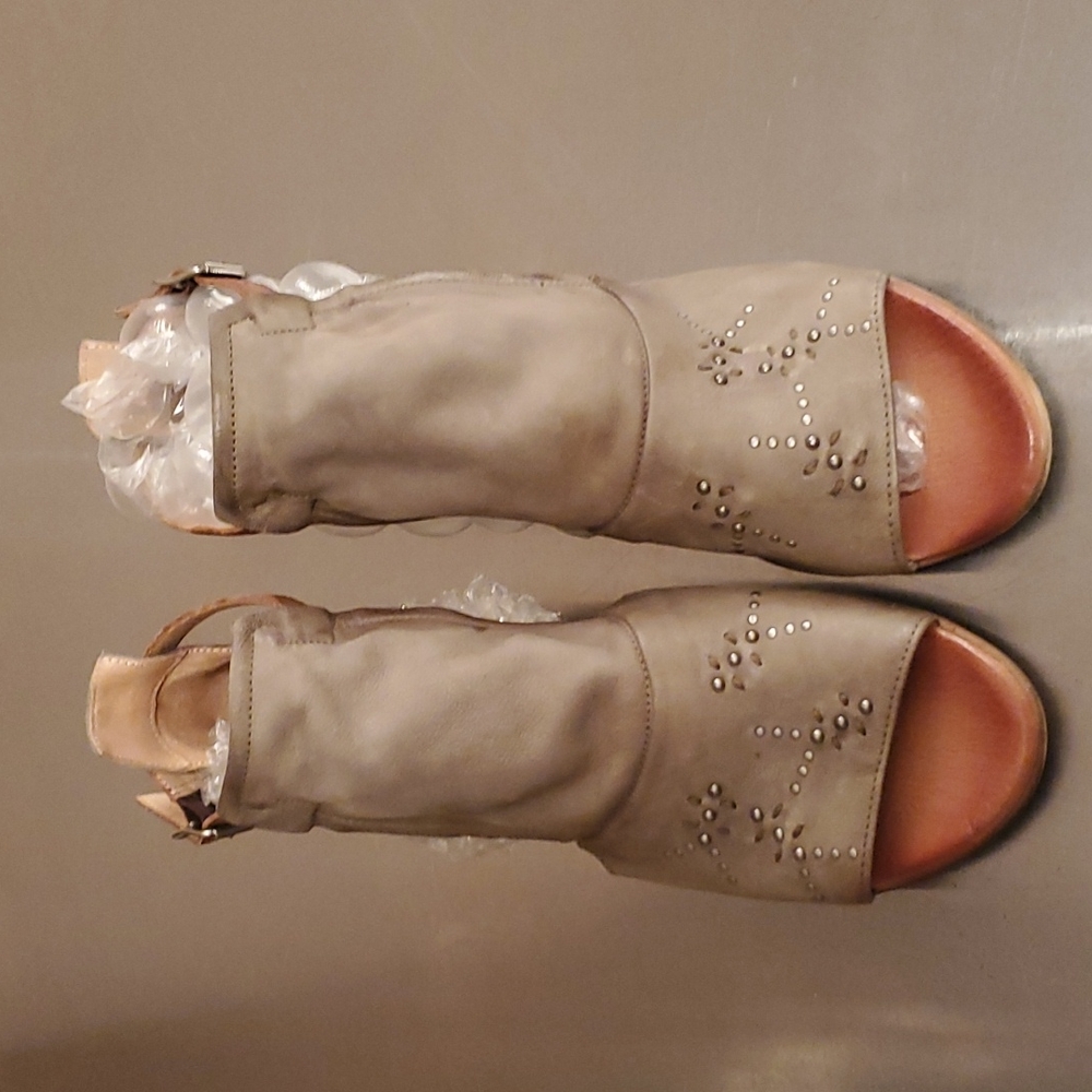 Miz Mooz Bette Open Bootie Size 42
